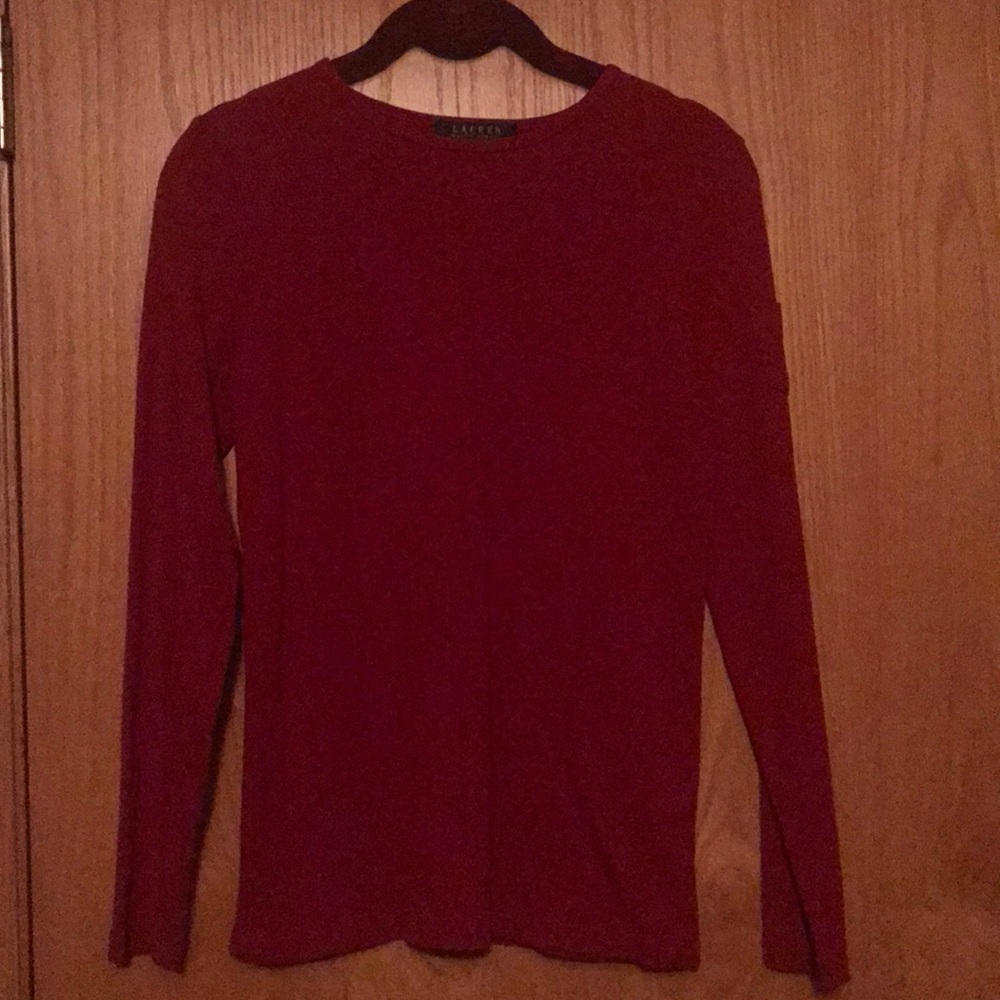Women’s long-sleeve t-shirt